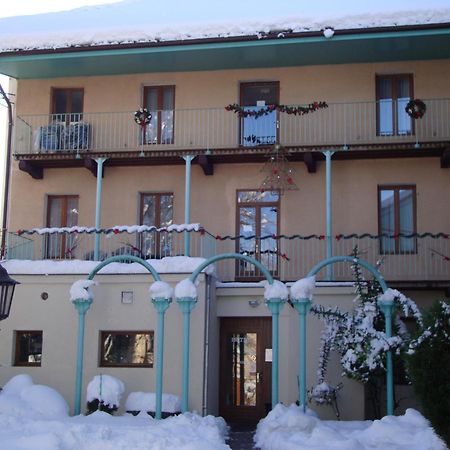 Hôtel de Genève , Faverges-Seythenex 74210, Haute Savoie Exterior foto